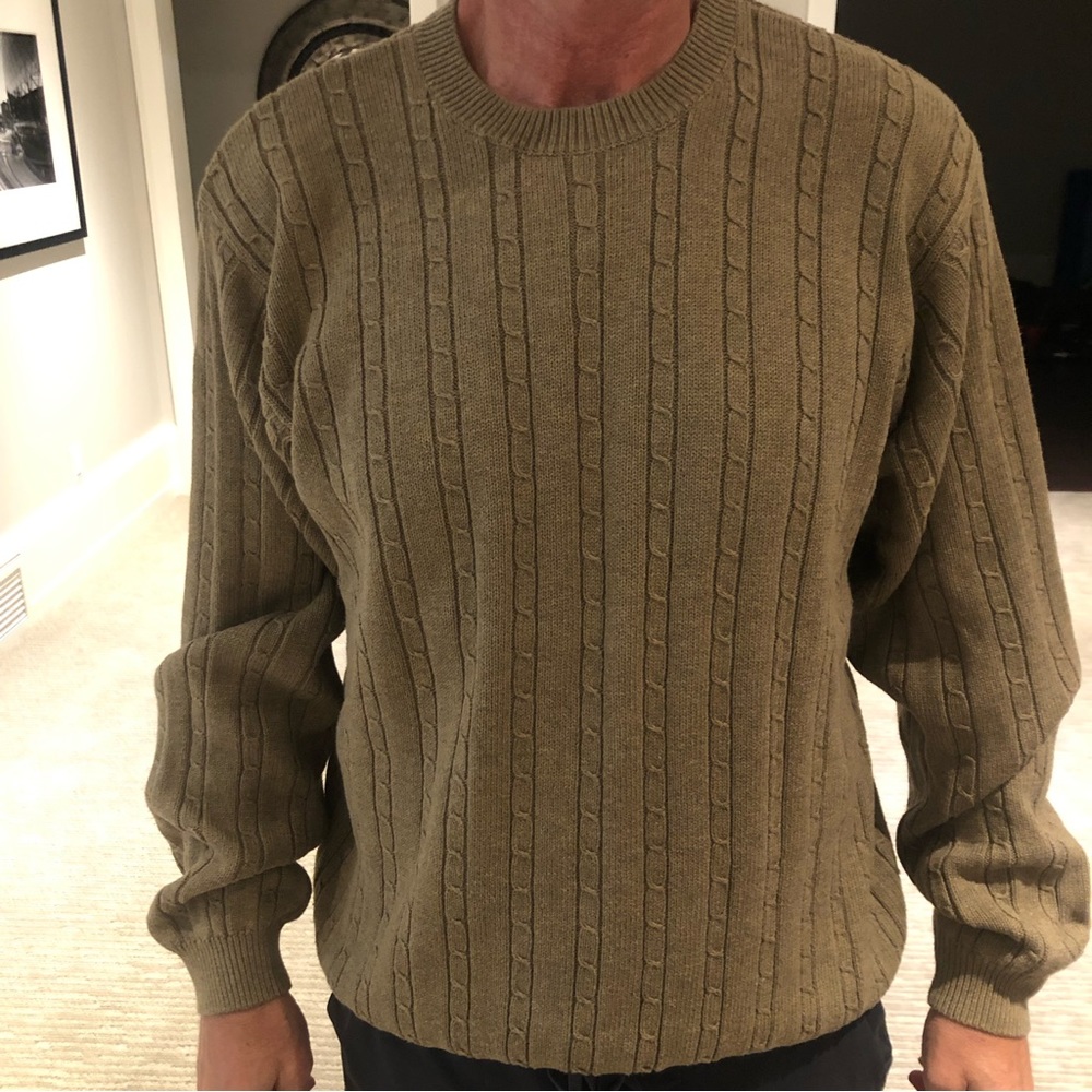 IZod mens cable crewneck sweater